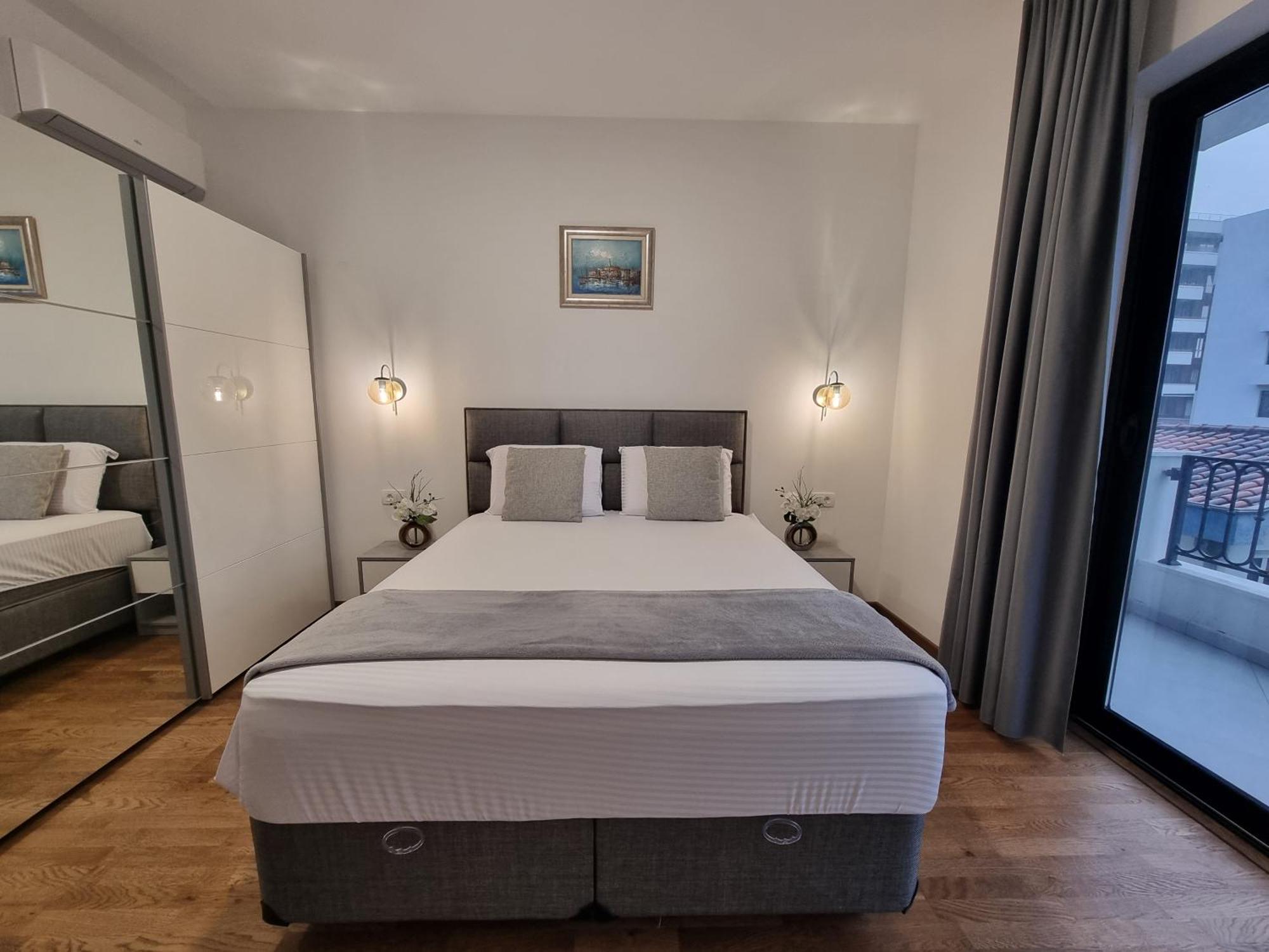 Adriatic Apartments Budva Exterior photo