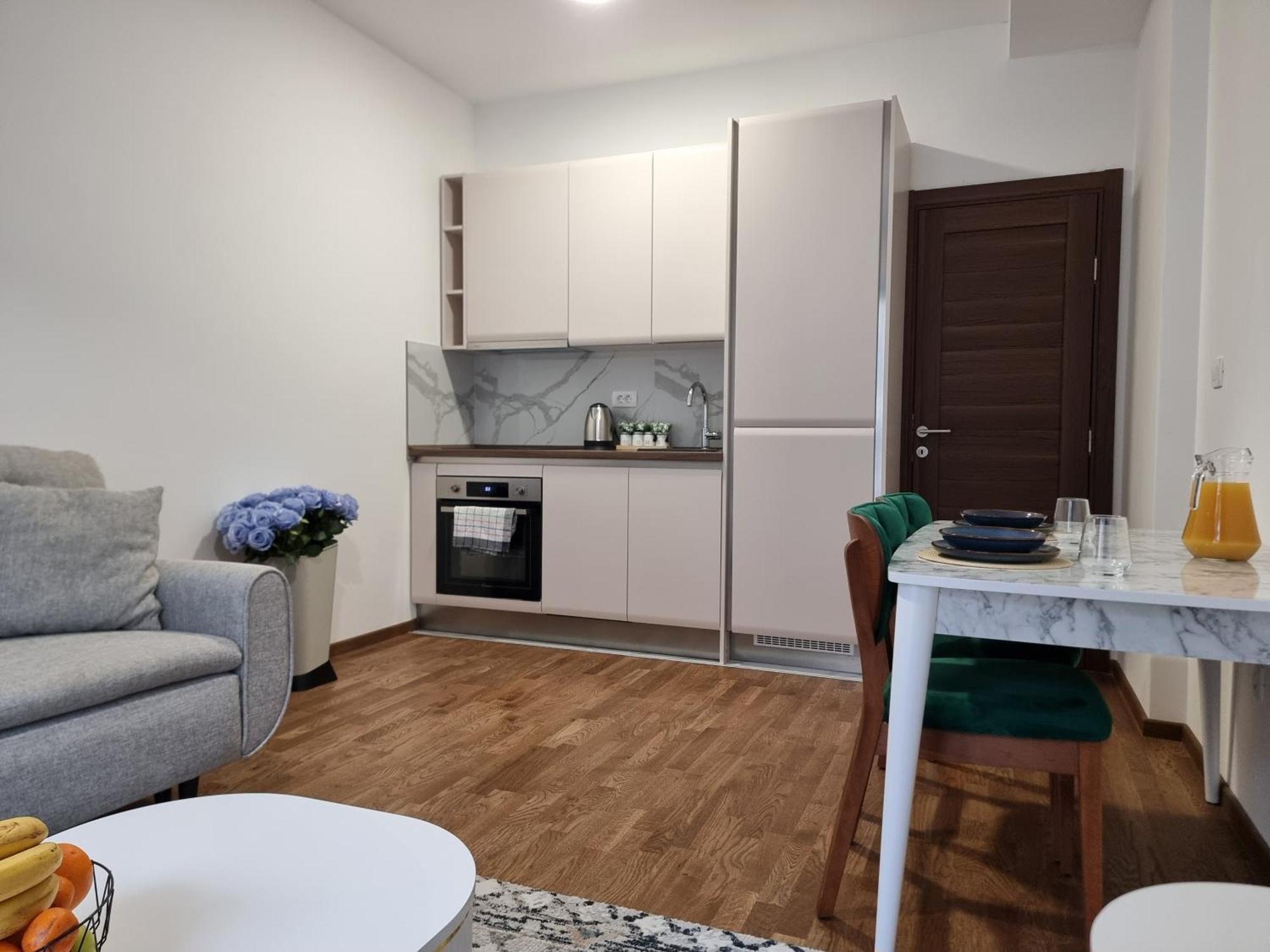 Adriatic Apartments Budva Exterior photo