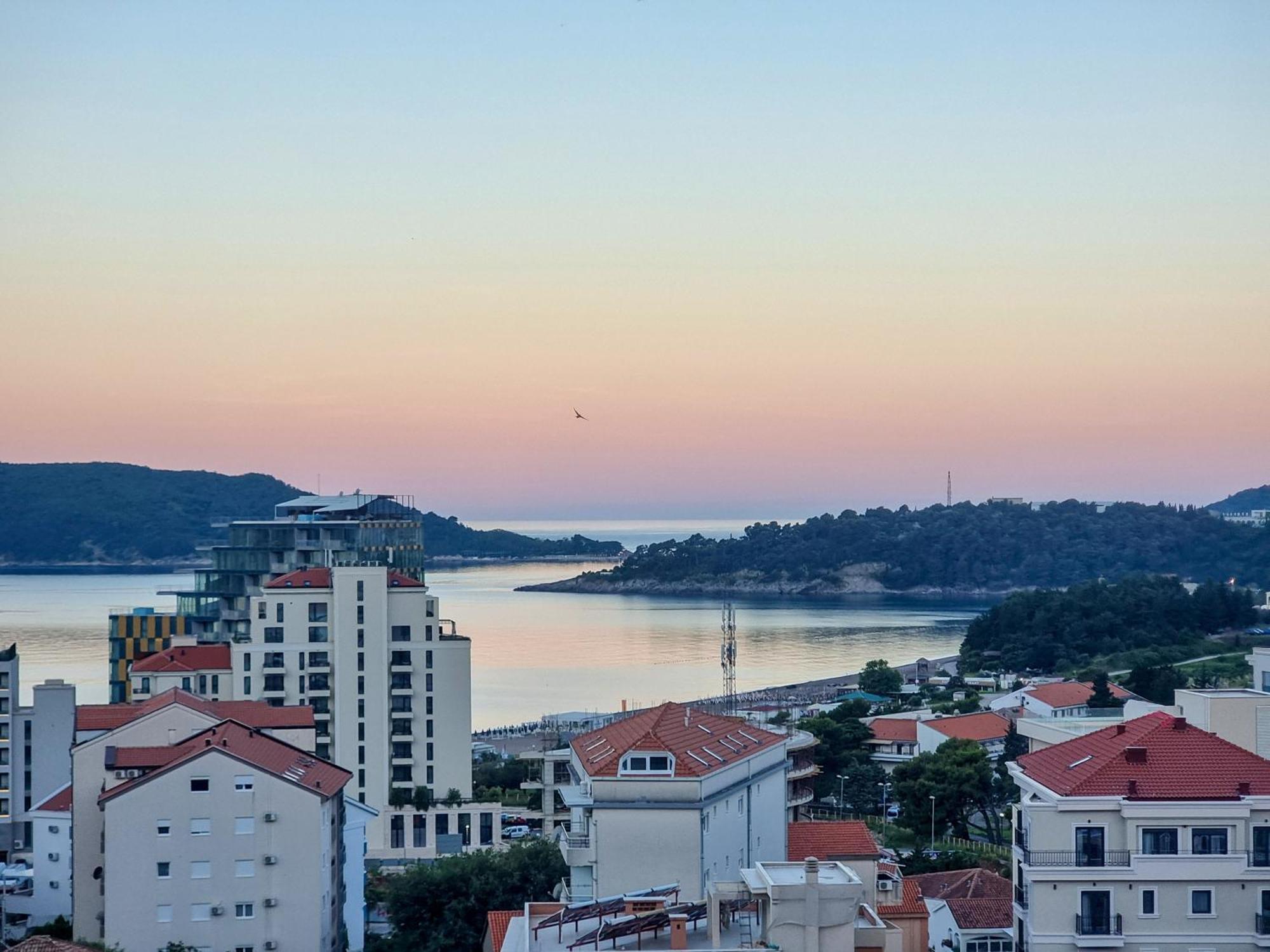 Adriatic Apartments Budva Exterior photo