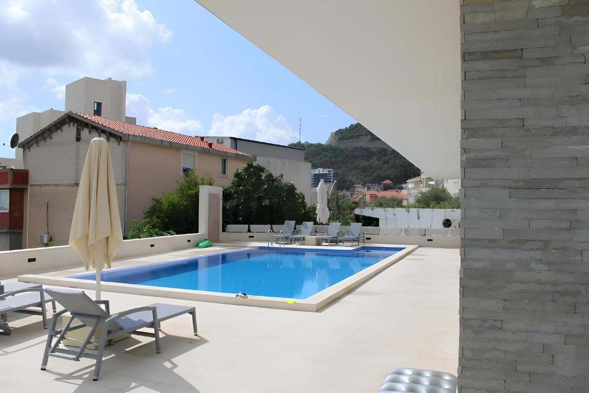 Adriatic Apartments Budva Exterior photo