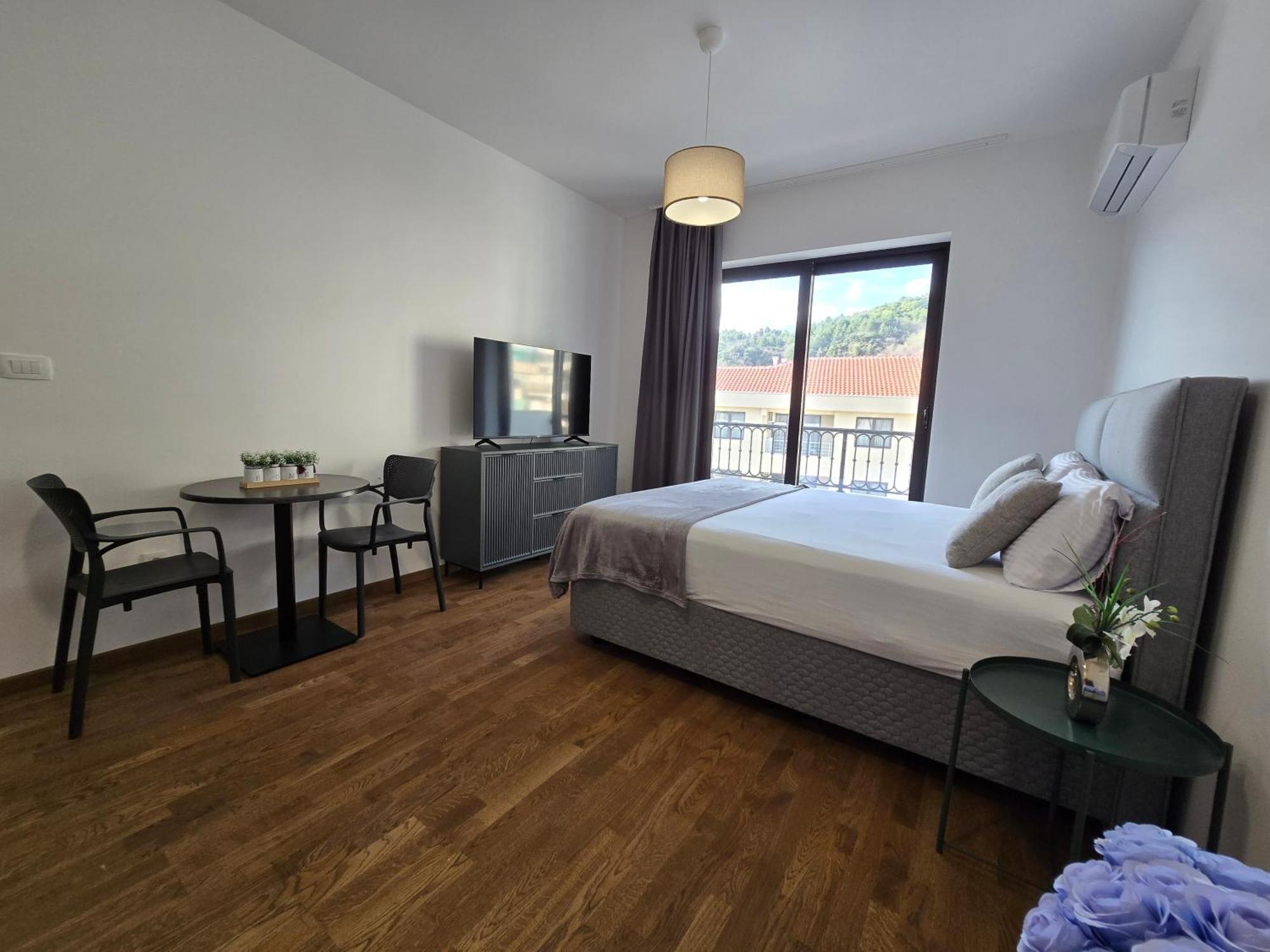 Adriatic Apartments Budva Exterior photo